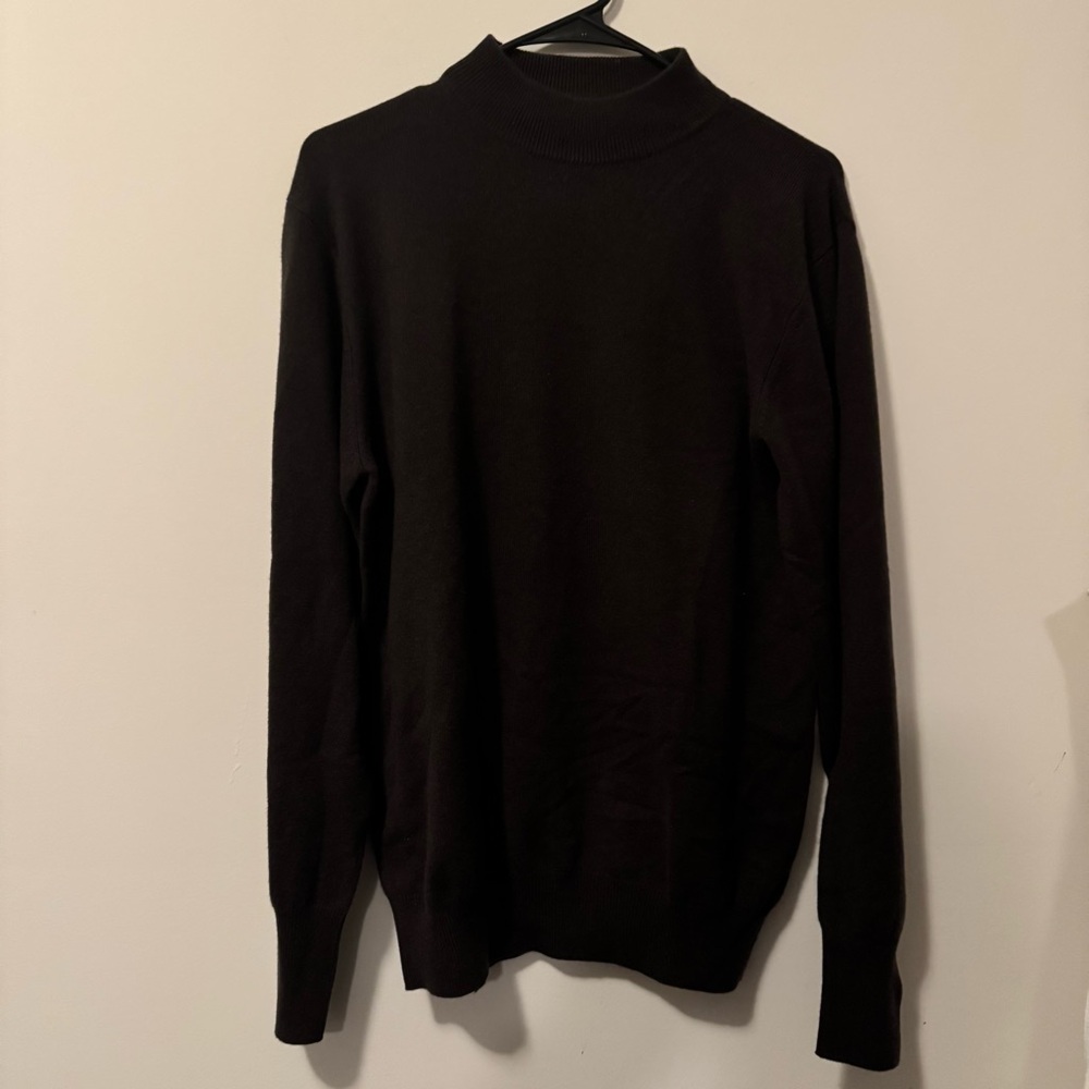 NWT Cashmere shephe Men's mock neck Sweater small